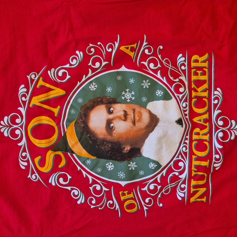 Elf Buddy Son of a Nutcracker Mens graphic T-shirt S Hybrid Christmas Movie Tee